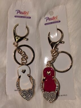Pastel Collection Flip Flop Heart Keychain - White Or  Red Pick 1